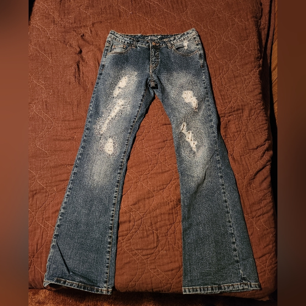 J Star Size 7-8 Women's Jeans. Neat design.